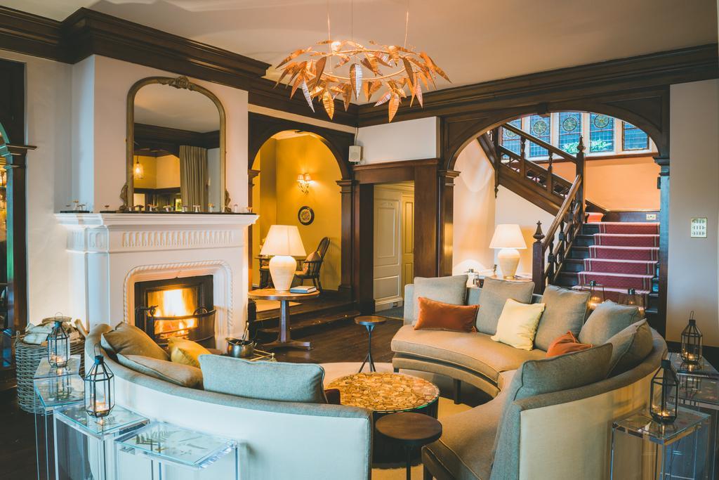 The Coed-Y-Mwstwr Hotel Bridgend  Εξωτερικό φωτογραφία