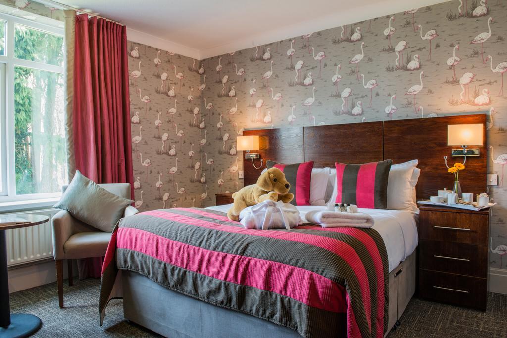 The Coed-Y-Mwstwr Hotel Bridgend  Εξωτερικό φωτογραφία