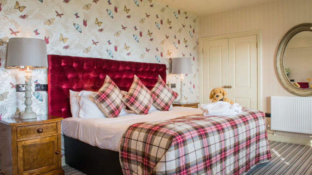 The Coed-Y-Mwstwr Hotel Bridgend  Εξωτερικό φωτογραφία